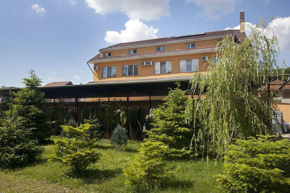 Hotel Terra Oradea Exteriér fotografie