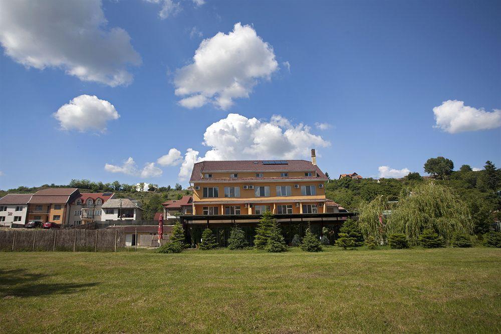 Hotel Terra Oradea Exteriér fotografie