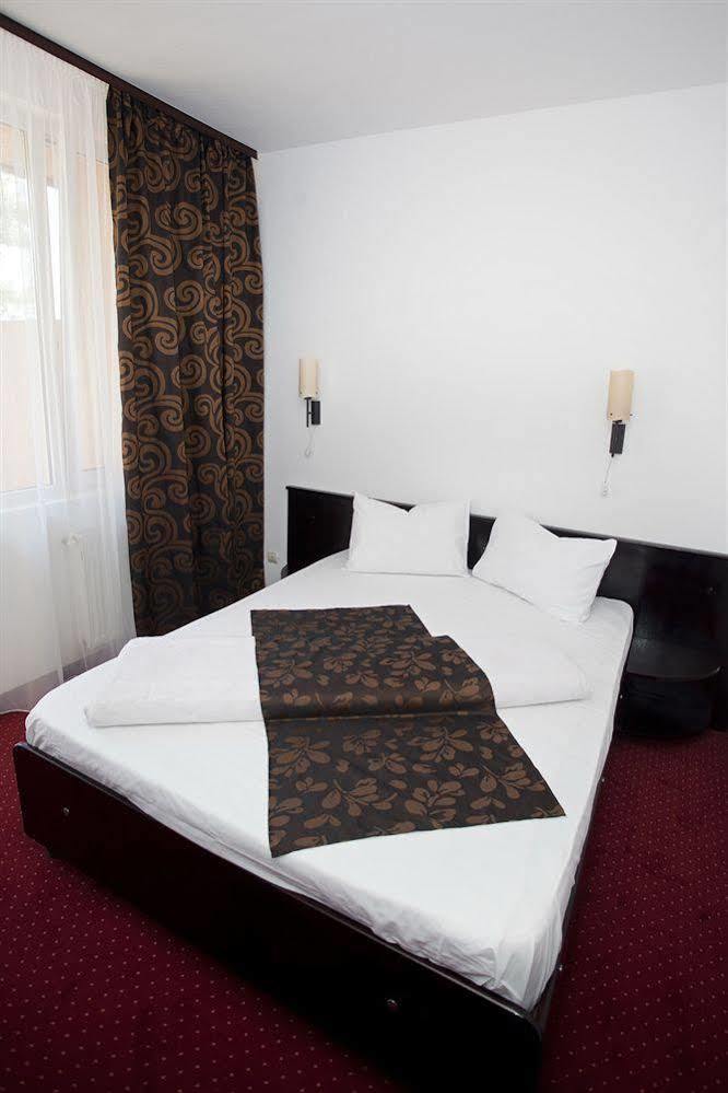 Hotel Terra Oradea Exteriér fotografie