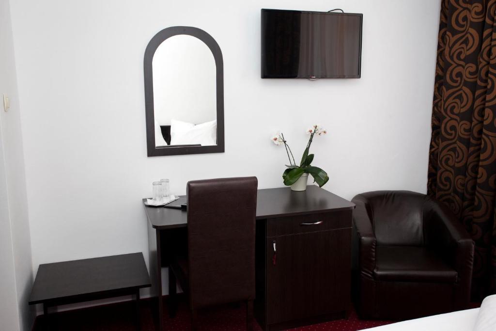 Hotel Terra Oradea Pokoj fotografie
