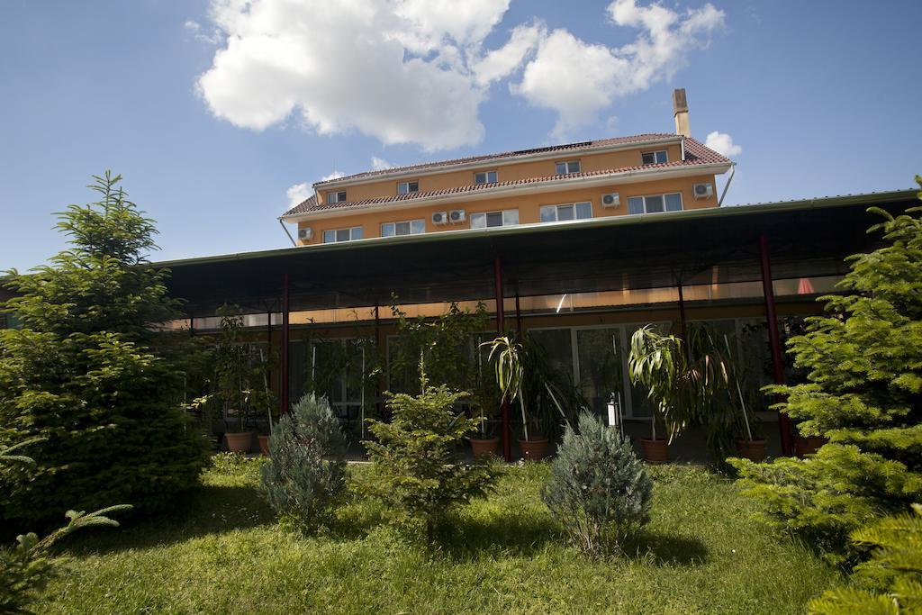Hotel Terra Oradea Exteriér fotografie