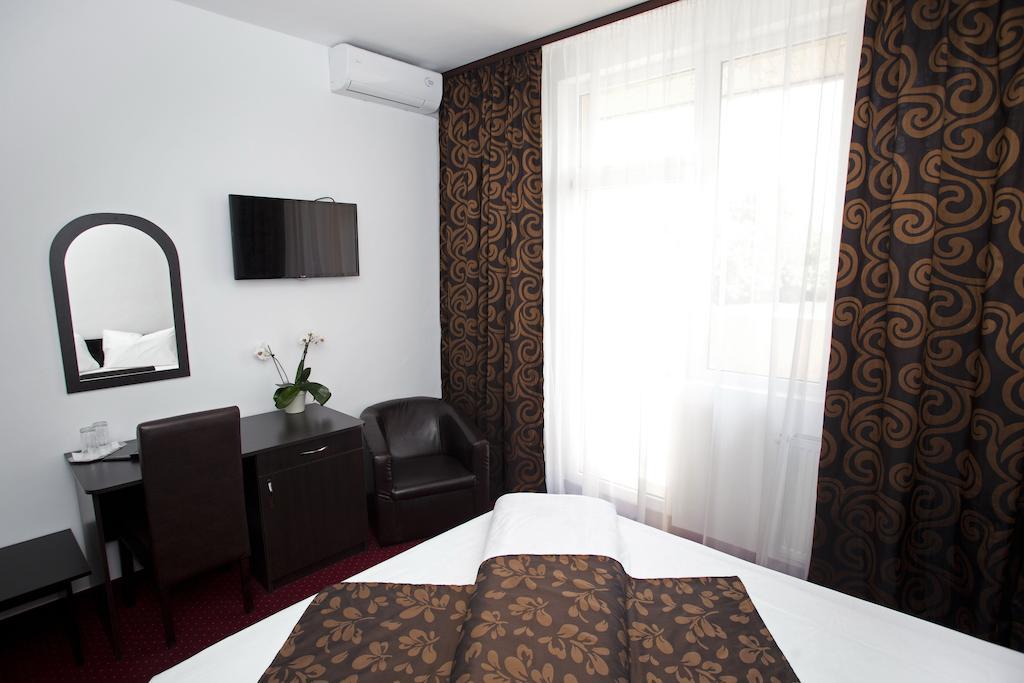 Hotel Terra Oradea Exteriér fotografie